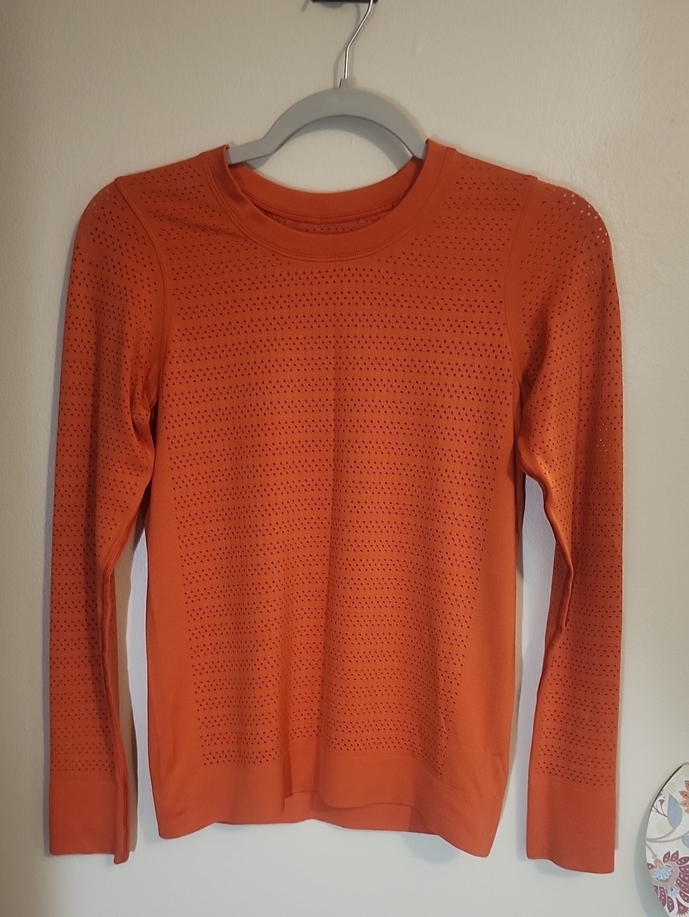 Lululemon Orange Breezy Top 6 - Picture 3 of 7